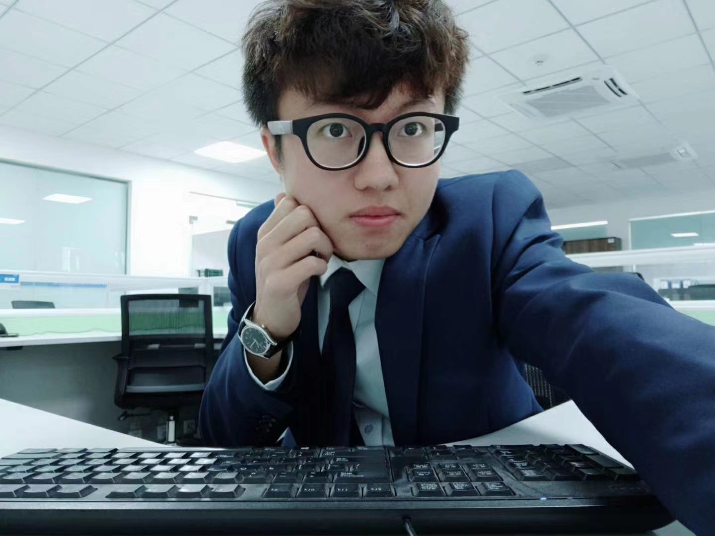 【满堂彩药业30周年人物专访】同心30载 偕行满堂彩人——（三十六）朱凯强：时刻紧盯目的，，，一步一个脚印，，，坚持去完成！